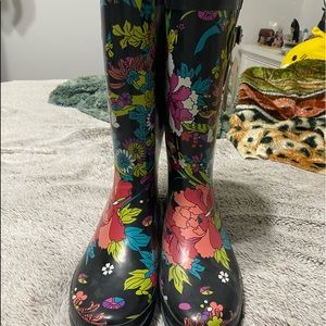 New rain boots